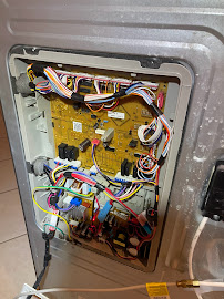 Circuit board in refrigerator